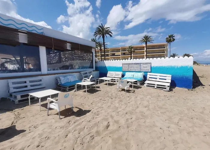 Urb La Riviera Apartmán *